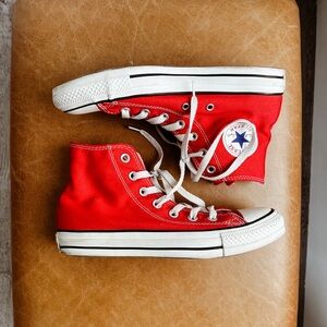 CHUCK TAYLOR ALL STAR HIGH TOP - RED - WOMEN’S 8